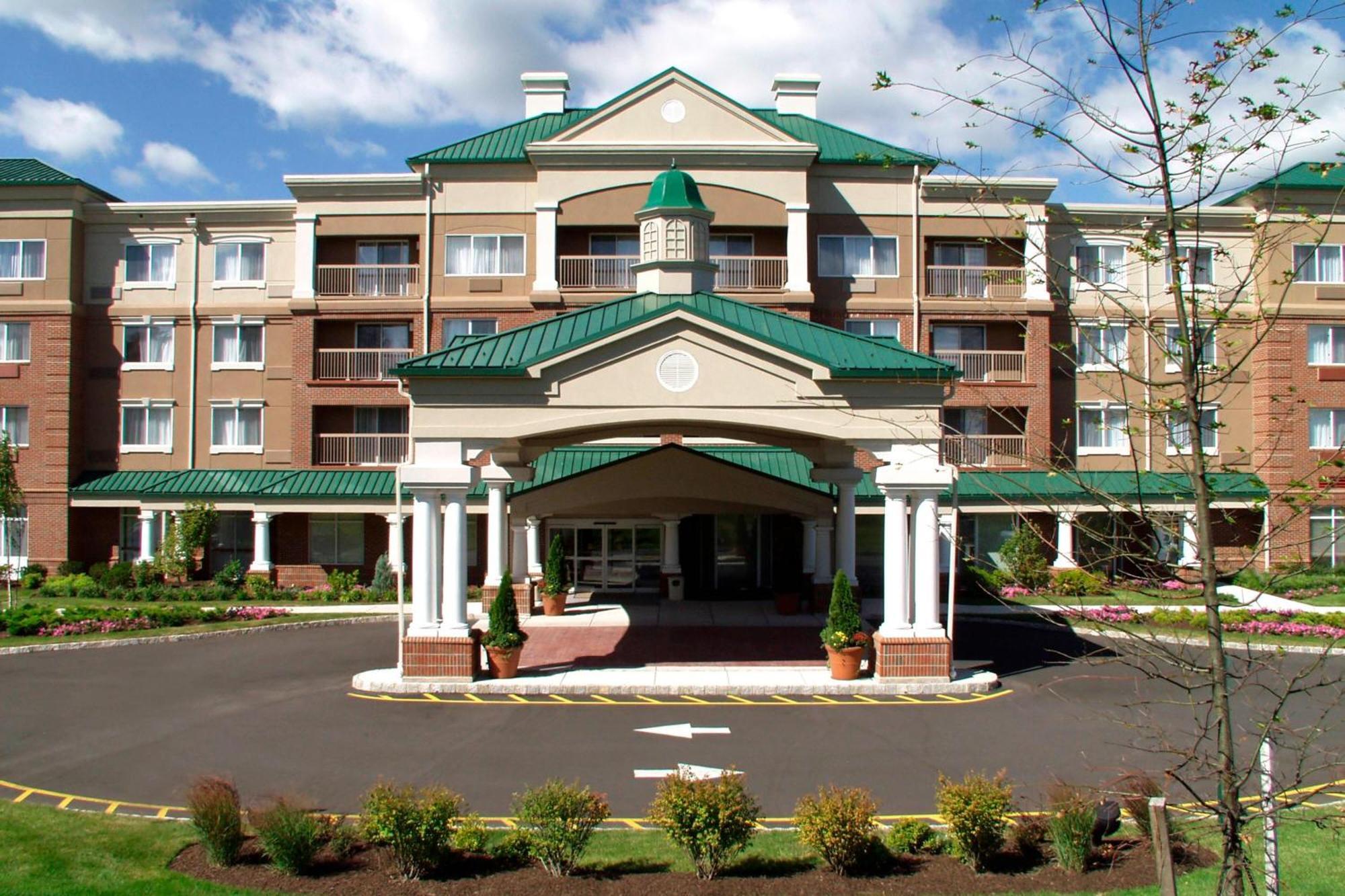 Courtyard By Marriott Basking Ridge Bagian luar foto