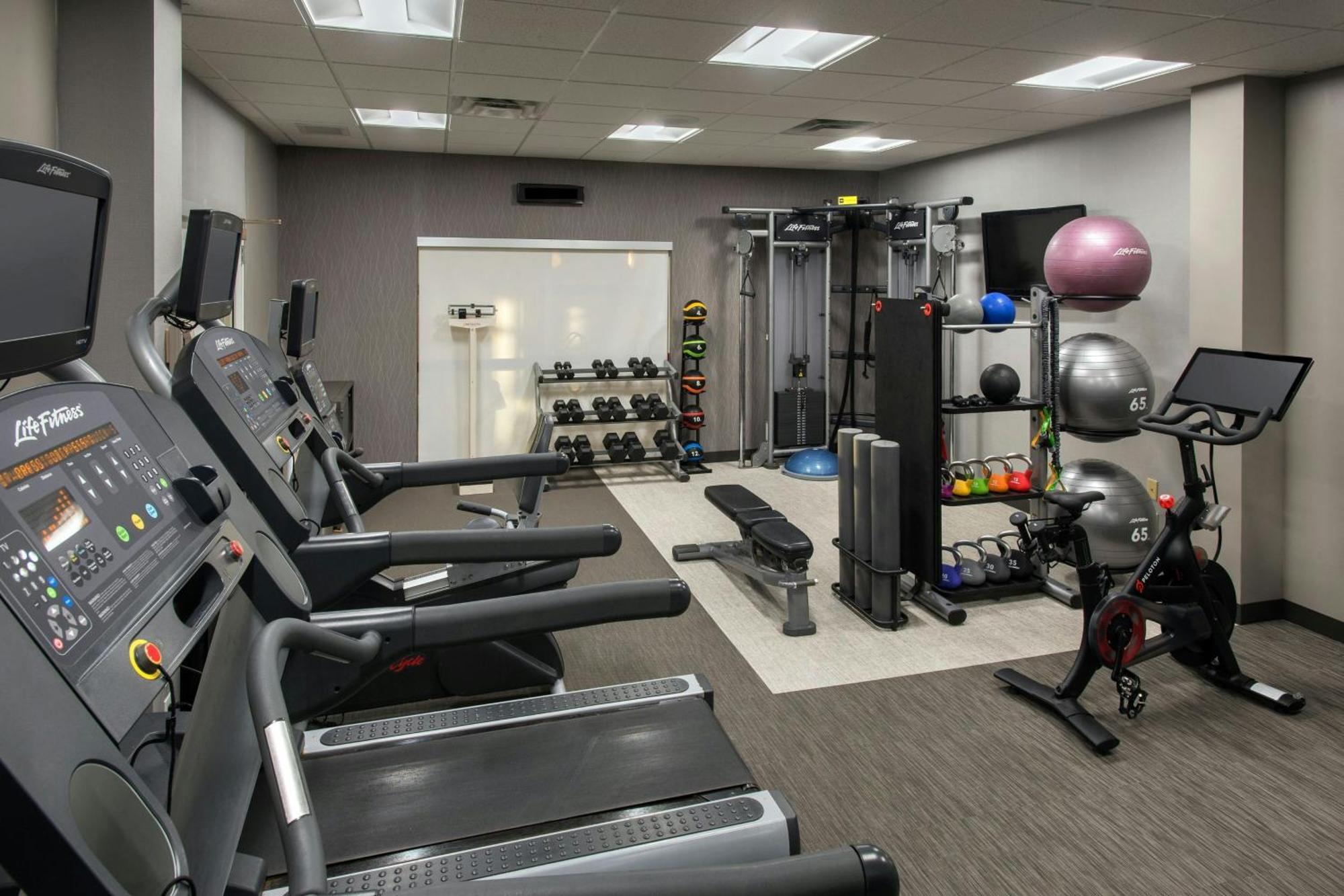 Courtyard By Marriott Basking Ridge Bagian luar foto