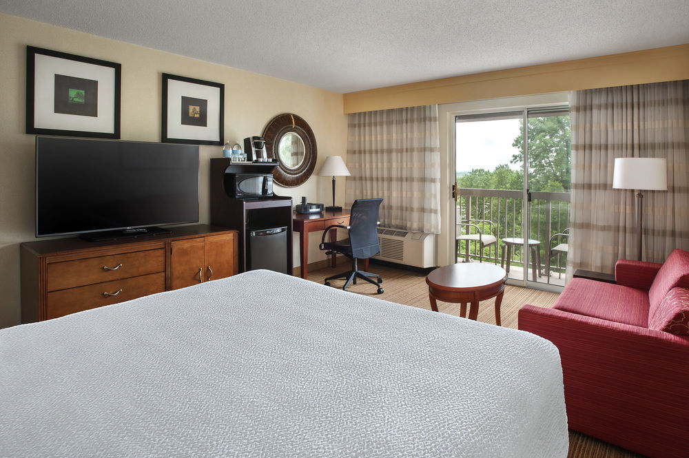 Courtyard By Marriott Basking Ridge Bagian luar foto