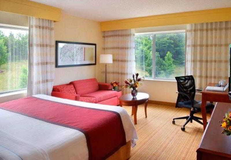 Courtyard By Marriott Basking Ridge Bagian luar foto